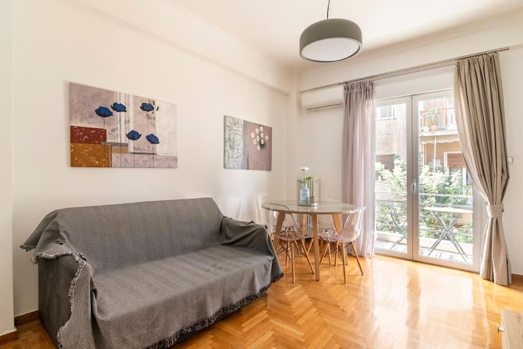 Leon Cozy Apartment Атина Екстериор снимка