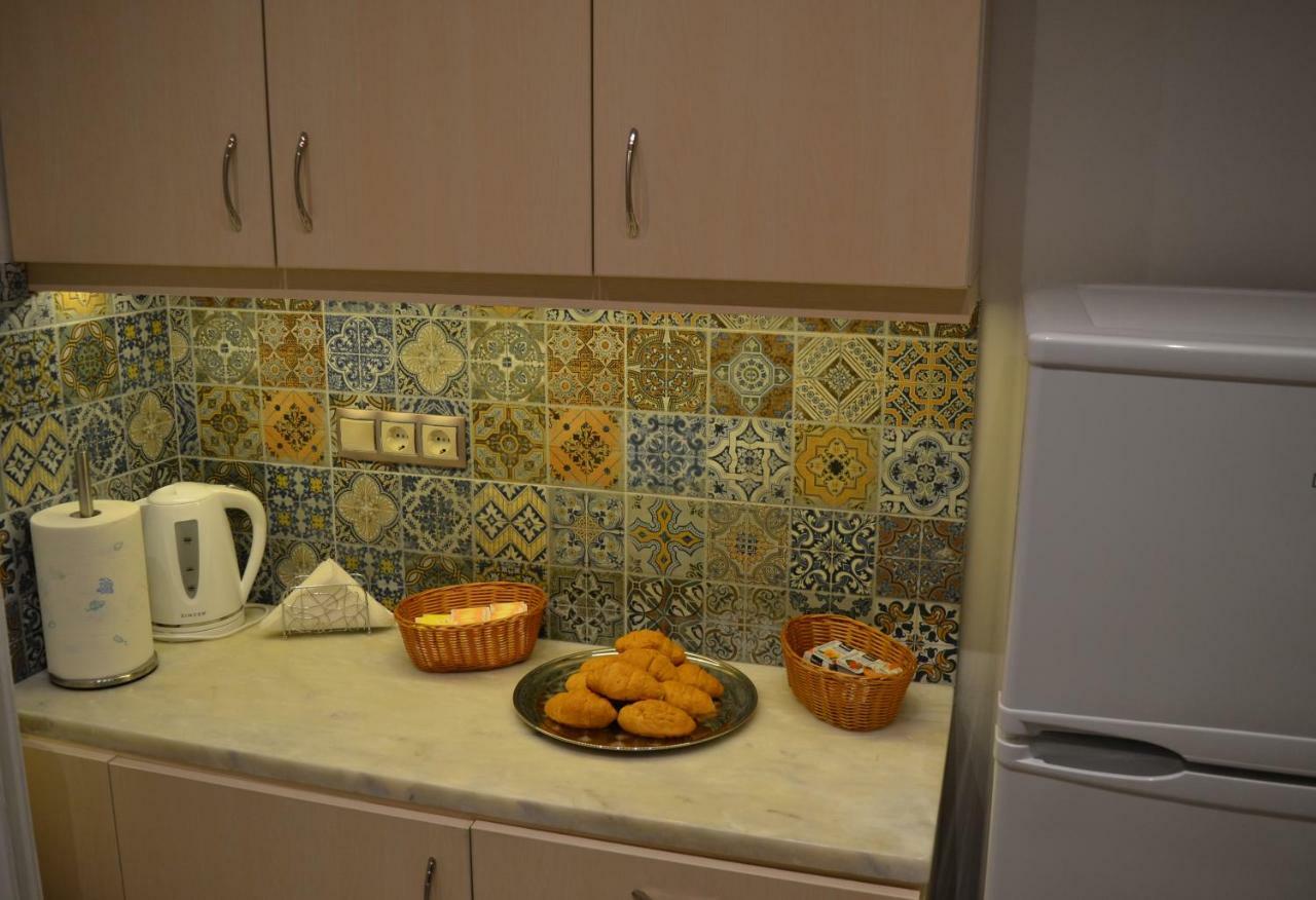 Leon Cozy Apartment Атина Екстериор снимка